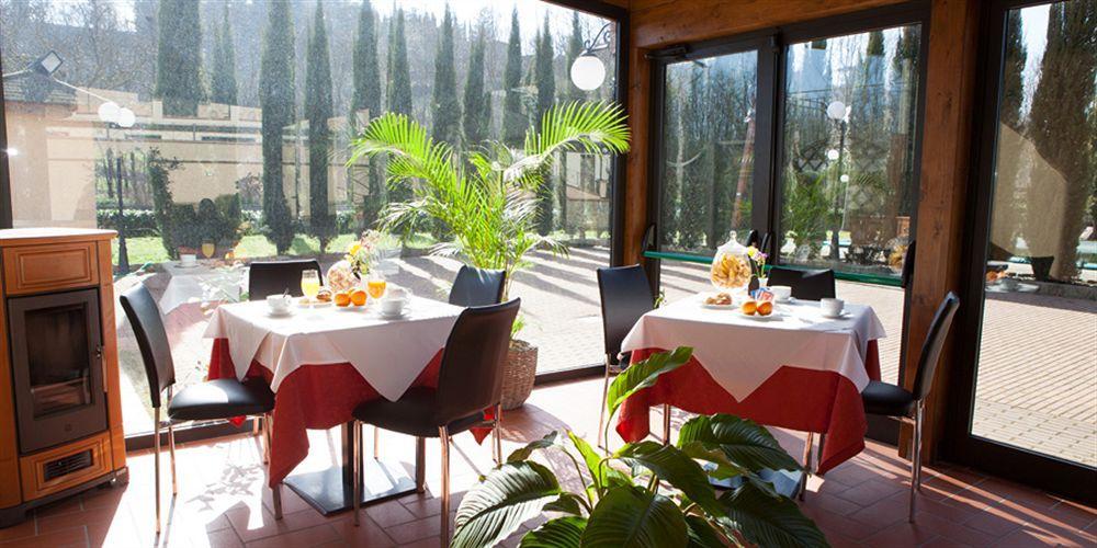 Parc Hotel Поппи Экстерьер фото